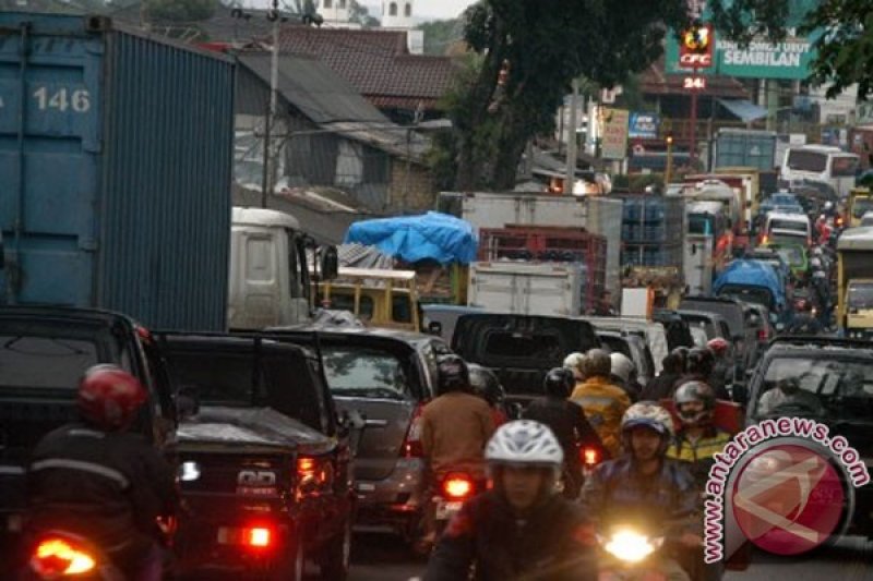 Macet Jalur Sukabumi