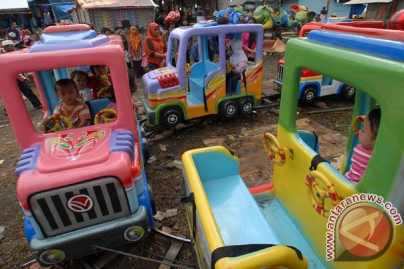 Wahana Kereta Mini