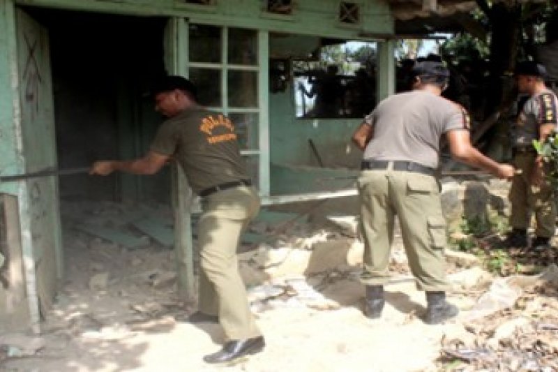 Pembongkaran Rumah Tanpa Izin/Joko Sulistyo