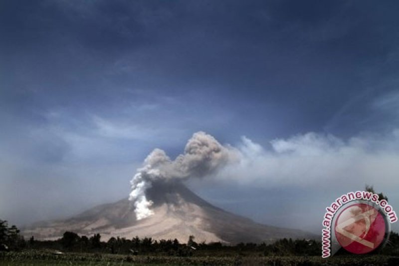 Saat 19 Gunung Api Berstatus Waspada - ANTARA News