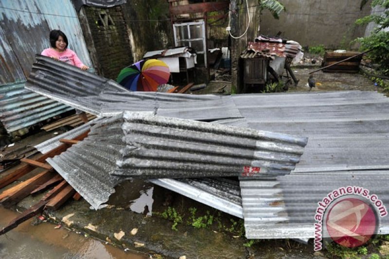 AKIBAT ANGIN PUTING BELIUNG