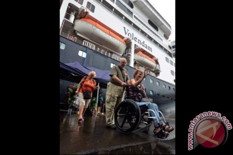 Kapal Pesiar Mv Volendam Antara News Makassar