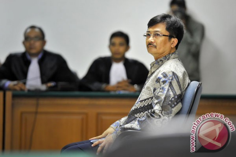 Rudi Rubiandini Divonis Tujuh Tahun Penjara Antara News<script async src=