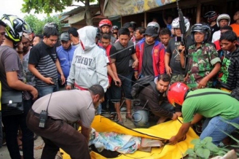 PEMBUNUHAN POLISI