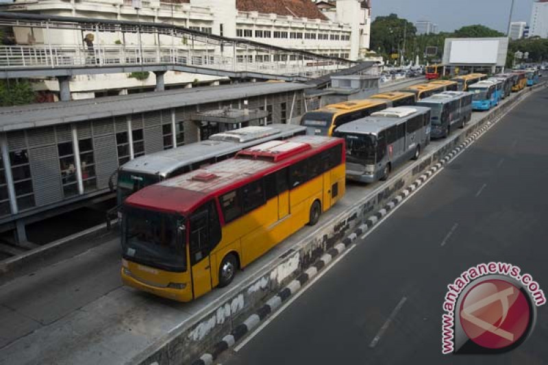 Rute TransJakarta Disesuaikan Malam Tahun Baru - ANTARA News