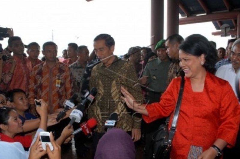 JOKO WIDODO BERTOLAK KE SINGAPURA