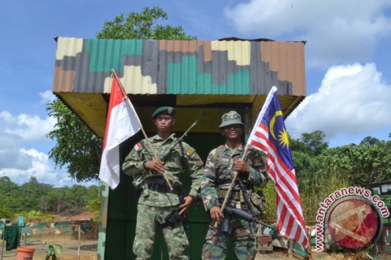 Patroli patok perbatasan Indonesia-Malaysia