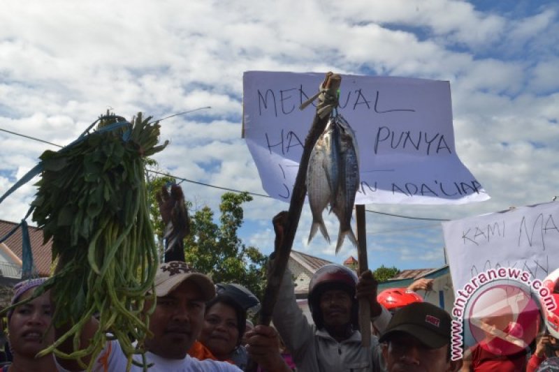 Demo Pedagang Pasar 