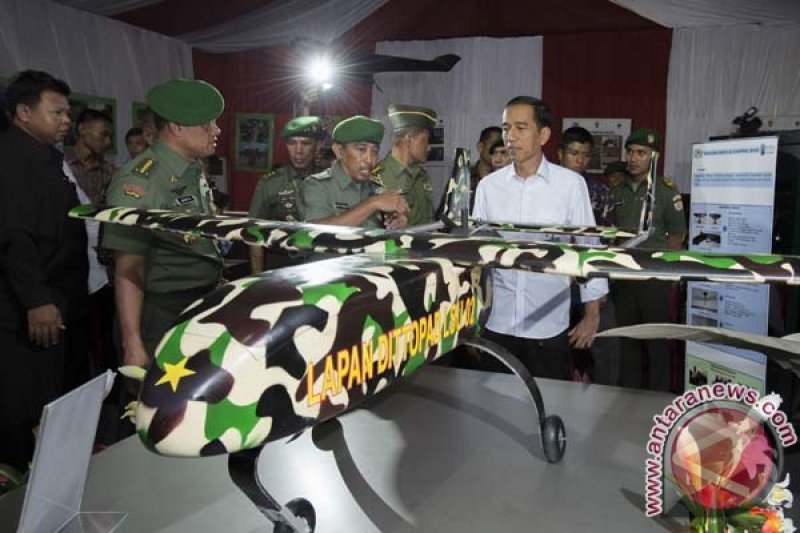 Presiden Lihat Alutsista TNI AD