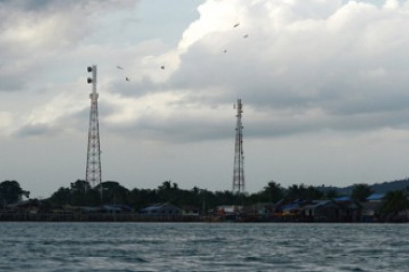 Jaringan Telekomunikasi Pulau Moro/Joko Sulistyo