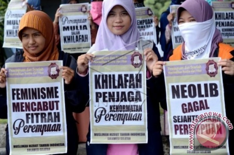 AKSI MUSLIMAH HTI MAKASSAR