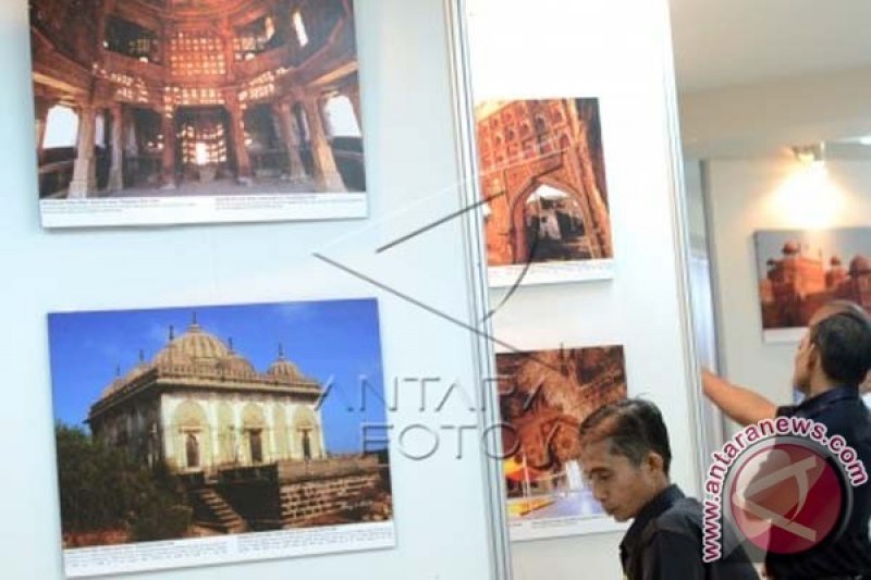 PAMERAN MONUMEN ISLAM DARI INDIA