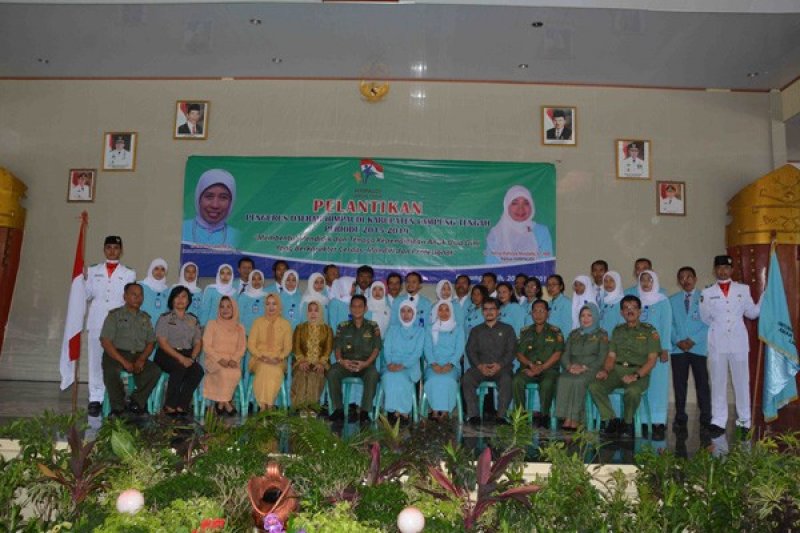 FOTO BERSAMA HIMPUADI