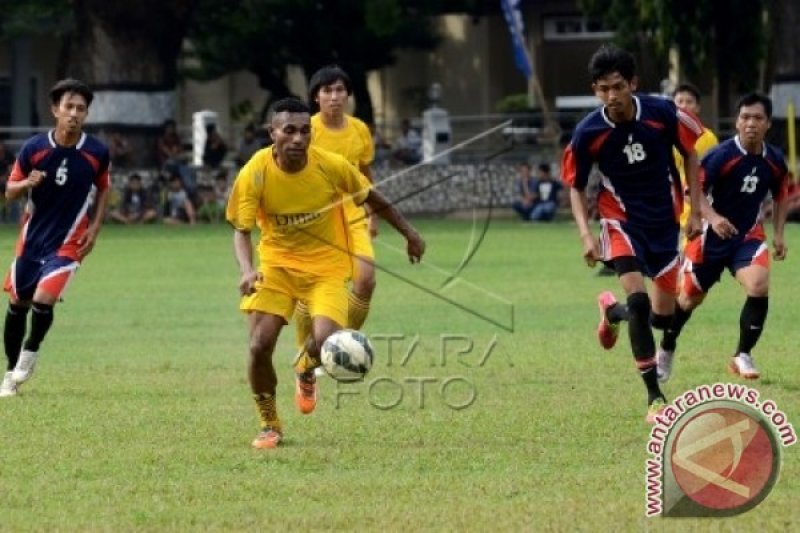 PESEPAKBOLA ISL CARI TAMBAHAN