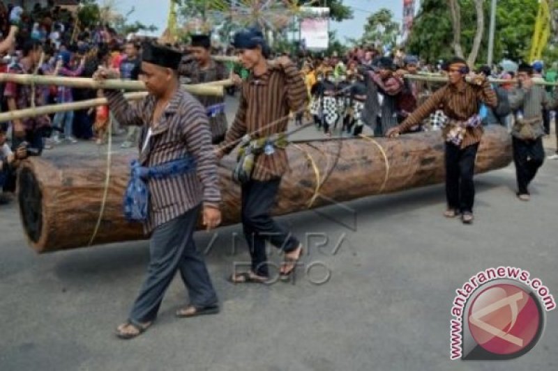 RITUAL SESAJI REWANDA SEMARANG