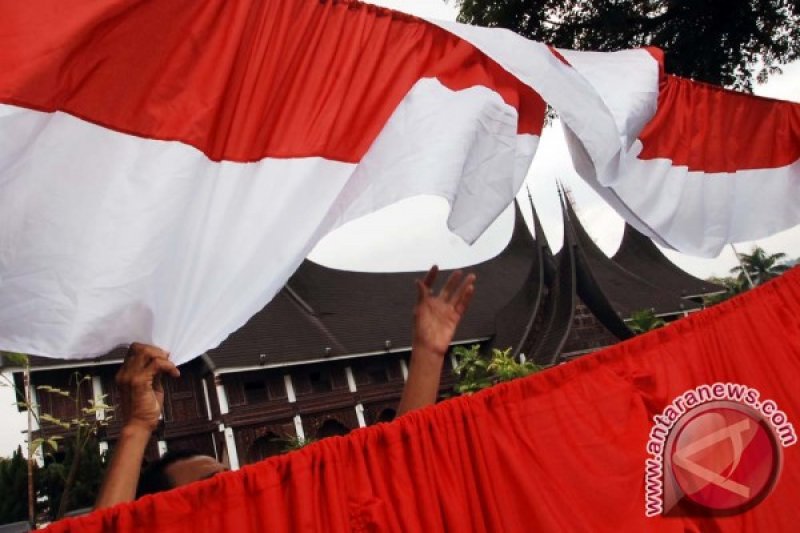 PENJUALAN BENDERA