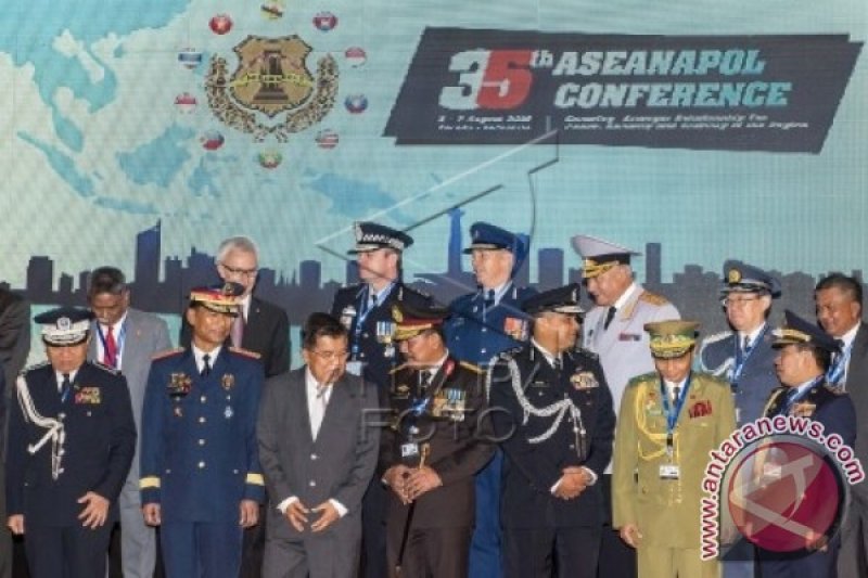 PEMBUKAAN KONFERENSI ASEANAPOL KE-35