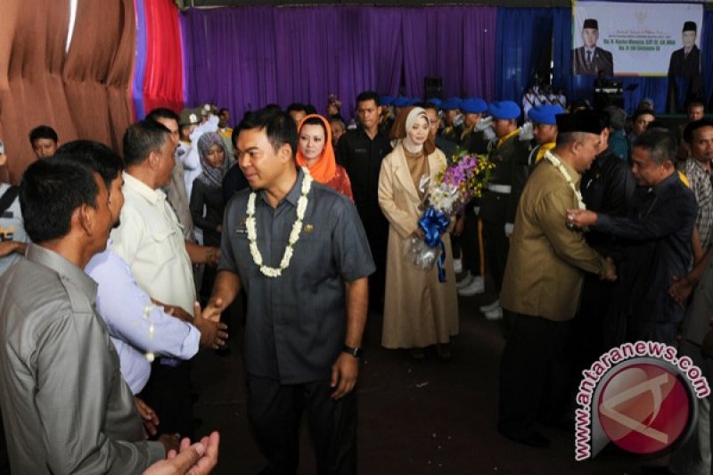 PELEPASAN BUPATI DAN WAKIL BUPATI