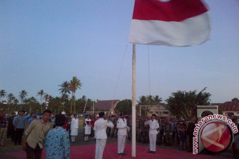 Insiden upacara penurunan bendera di Kabupaten Minahasa Tenggara