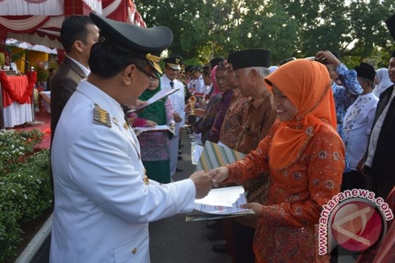 Penyerahan Hadiah Lomba Taharah Masjid