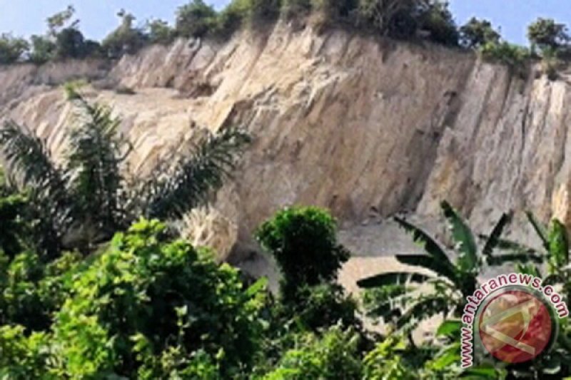 Bukit makin rusak