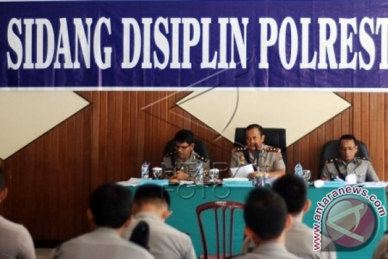 SIDANG DISIPLIN POLISI