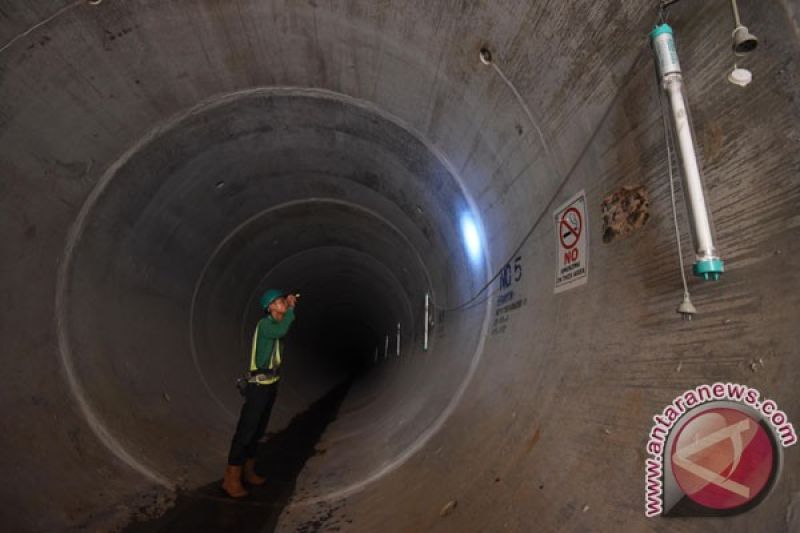 Pengerjaan Sodetan Ciliwung-KBT