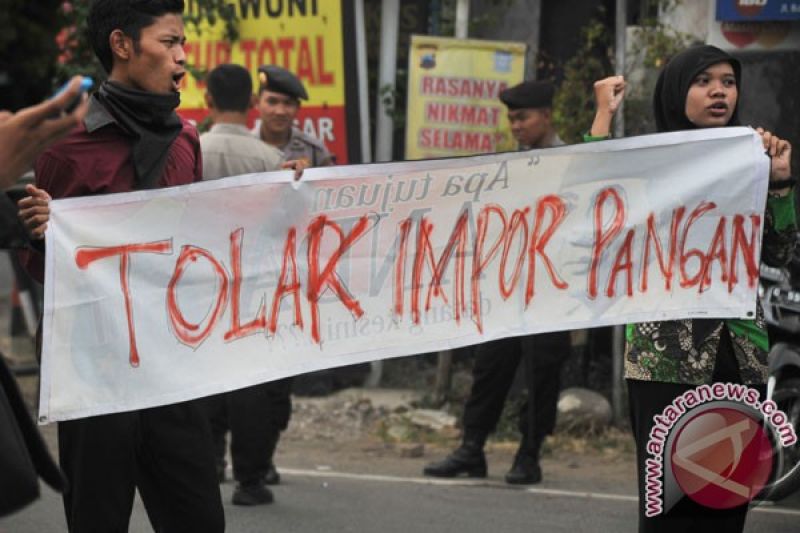 Aksi Demo Setahun Jokowi