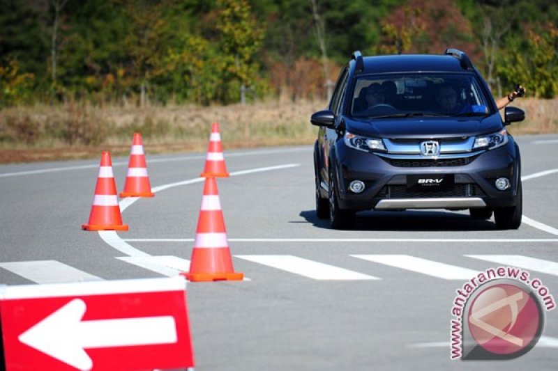 Test Drive Honda BRV