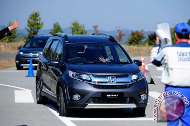 Test Drive Honda BRV