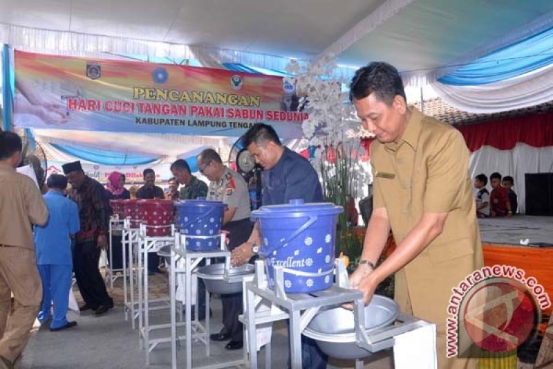 CUCI TANGAN PAKAI SABUN