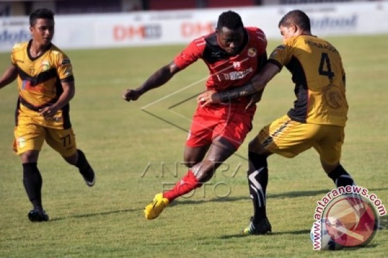 SEMEN PADANG LAWAN MITRA KUKAR