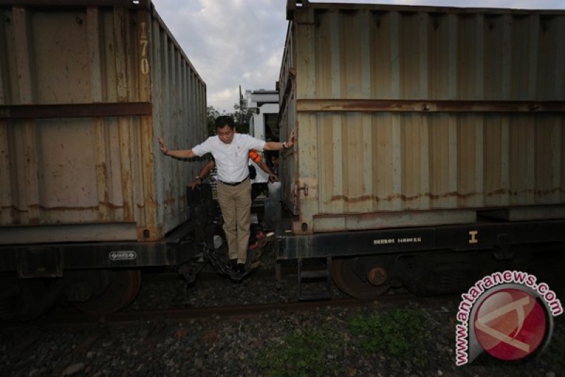 Menhub tinjau pembangunan double track