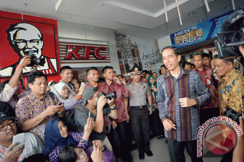 Presiden Datangi Gedung Sarinah