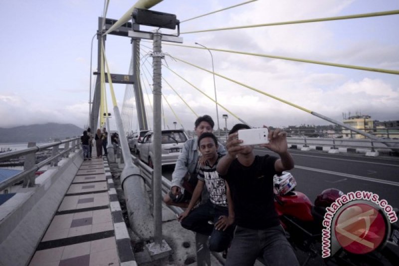 REKREASI JEMBATAN SOEKARNO