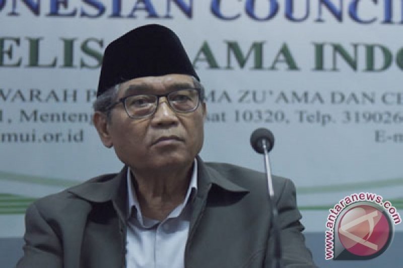 MUI serukan jika COVID-19 tak terkendali jangan Shalat Jumat di wilayah terkait