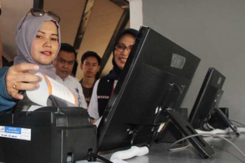 Stasiun Bandung Percontohan Sistem 