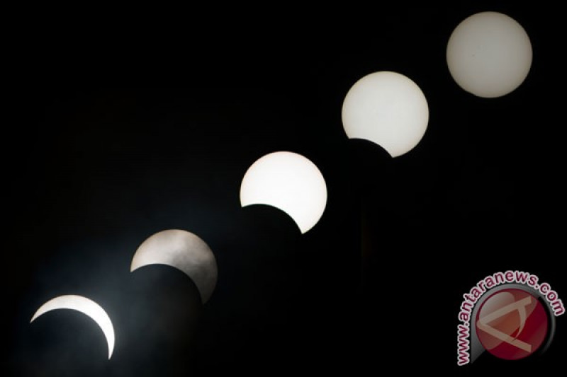 Gerhana Matahari Cincin Mulai Dari Pulau Mentawai Antara News