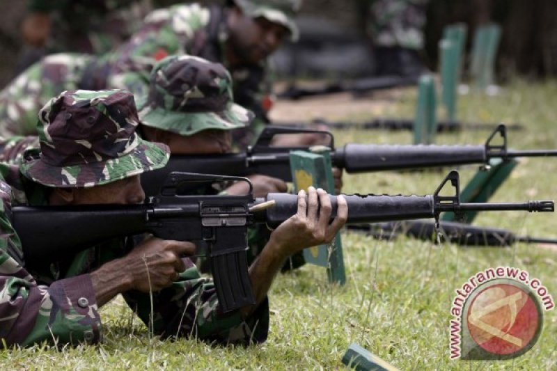 LATIHAN MENEMBAK TRIWULAN