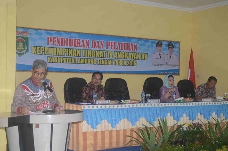 MEMBUKA DIKLAT PIM LAMPUNG TENGAH 