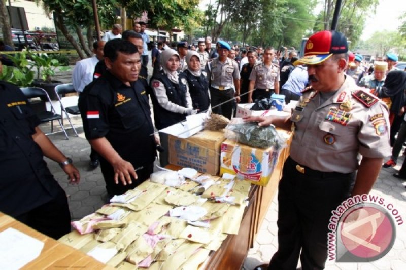 PERINGKAT PERTAMA PENGUNGKAPAN NARKOBA