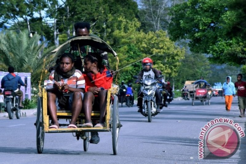 BECAK DI PEGUNUNGAN PAPUA