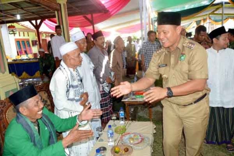 PEMKAB LAMPUNG TENGAH GELAR ISTIGHAZAH QUBRO 