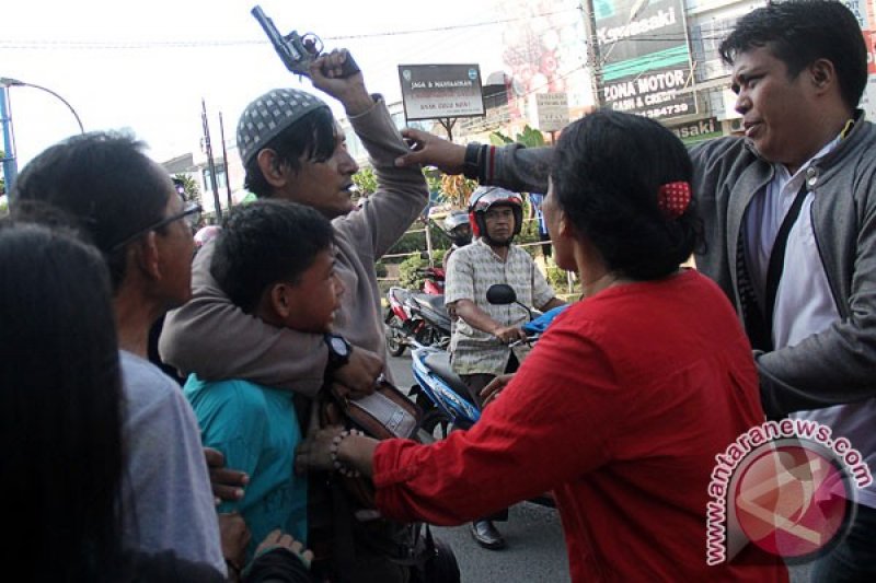 Aksi Demo Mahasiswa Ricuh