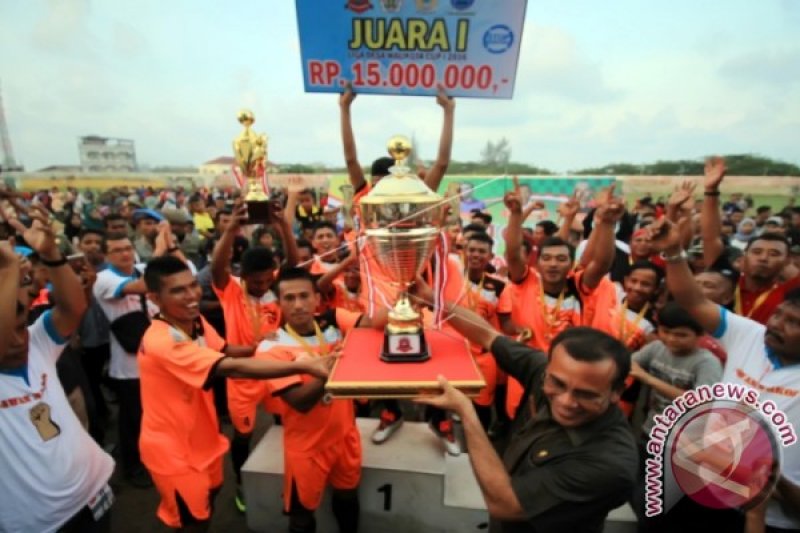 SEPAK BOLA KAMPANYE PERANGI NARKOBA