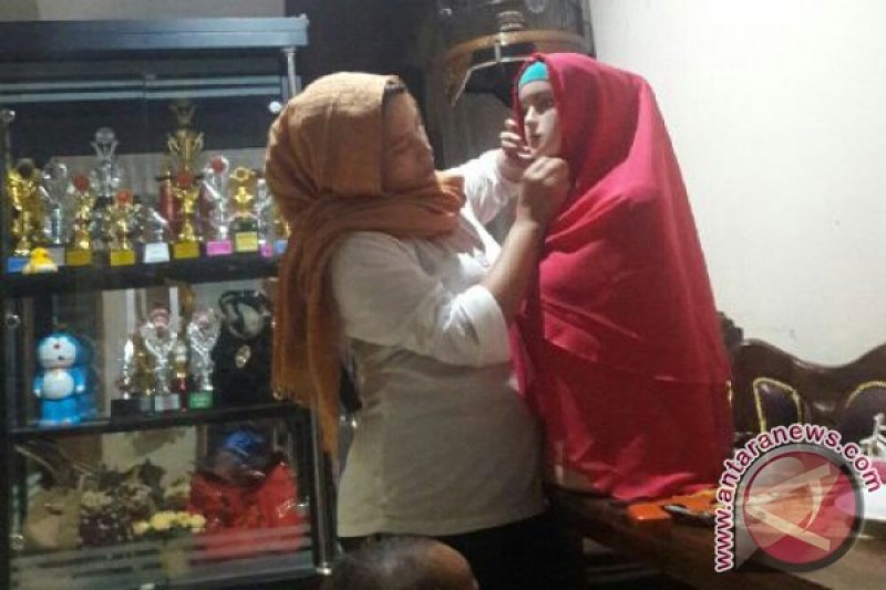 Kerudung Bandung Pasok Pasar Luar Jawa