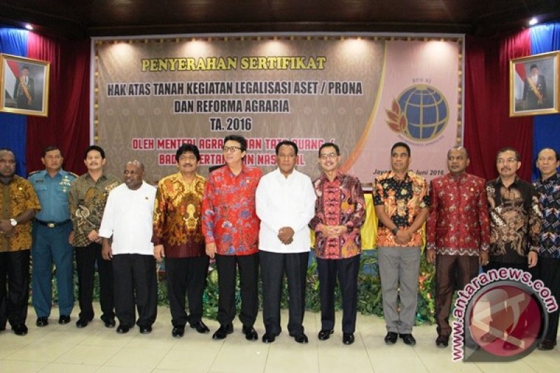 Menteri Agraria dan Tata Ruang ke Papua