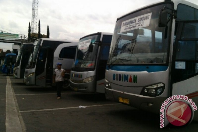  Terminal Cicaheum Siapkan 20 Bus Cadangan    