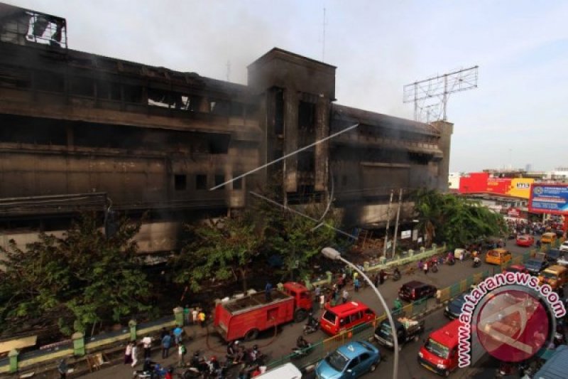 PASCA KEBAKARAN PASAR AKSARA