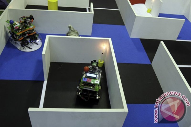 Kontes Robot Indonesia 2015